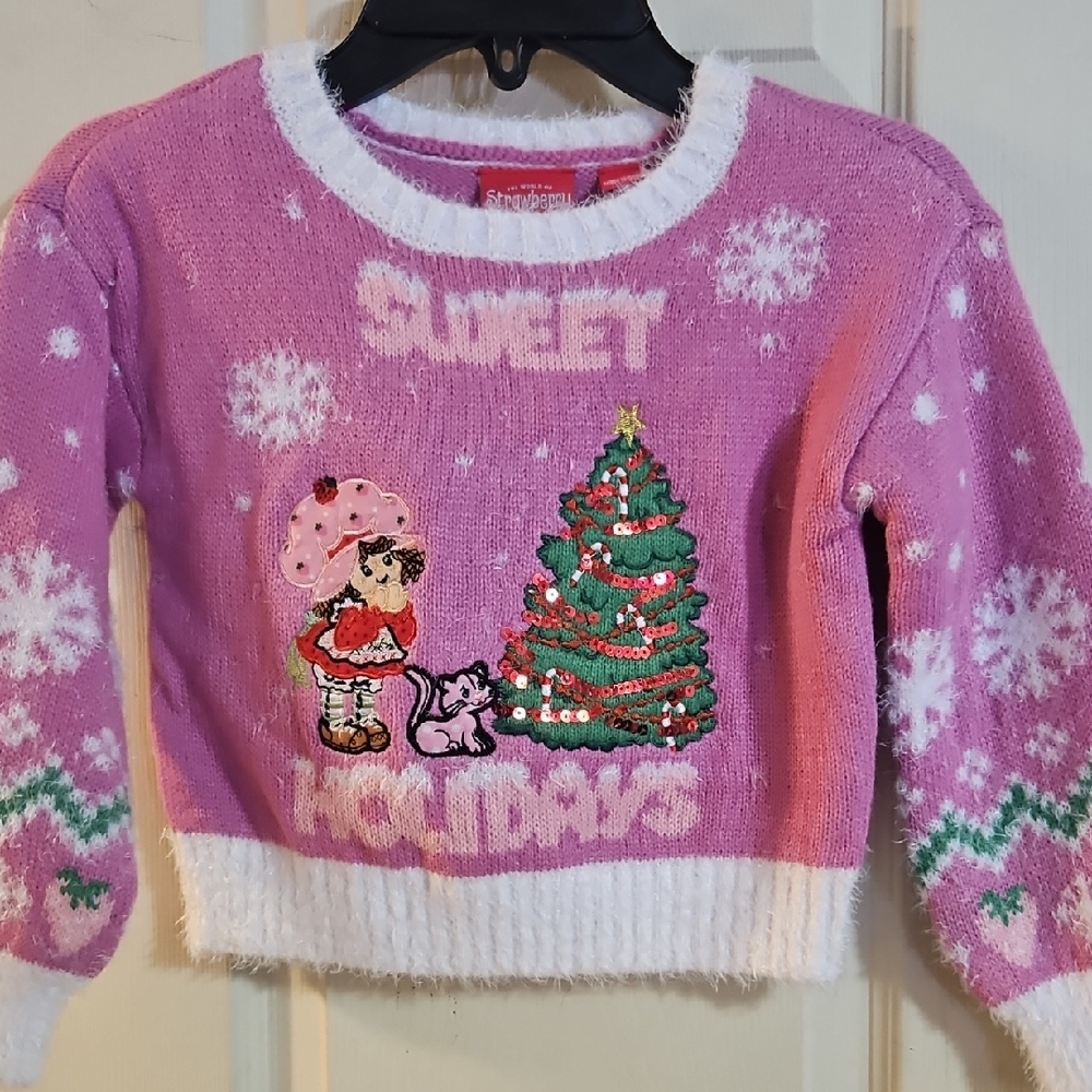 STRAWBERRY SHORTCAKE SWEET HOLIDAYS LITTLE GIRLS SWEATER: PINK/PURPLE: NWT: S(4)